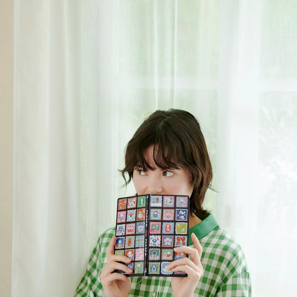 【現貨】HOBO日2026年Weeks週手帳 北岸由美 白貓的日常 日文/英文版(特典-三色筆+黏貼式L夾-細節圖3