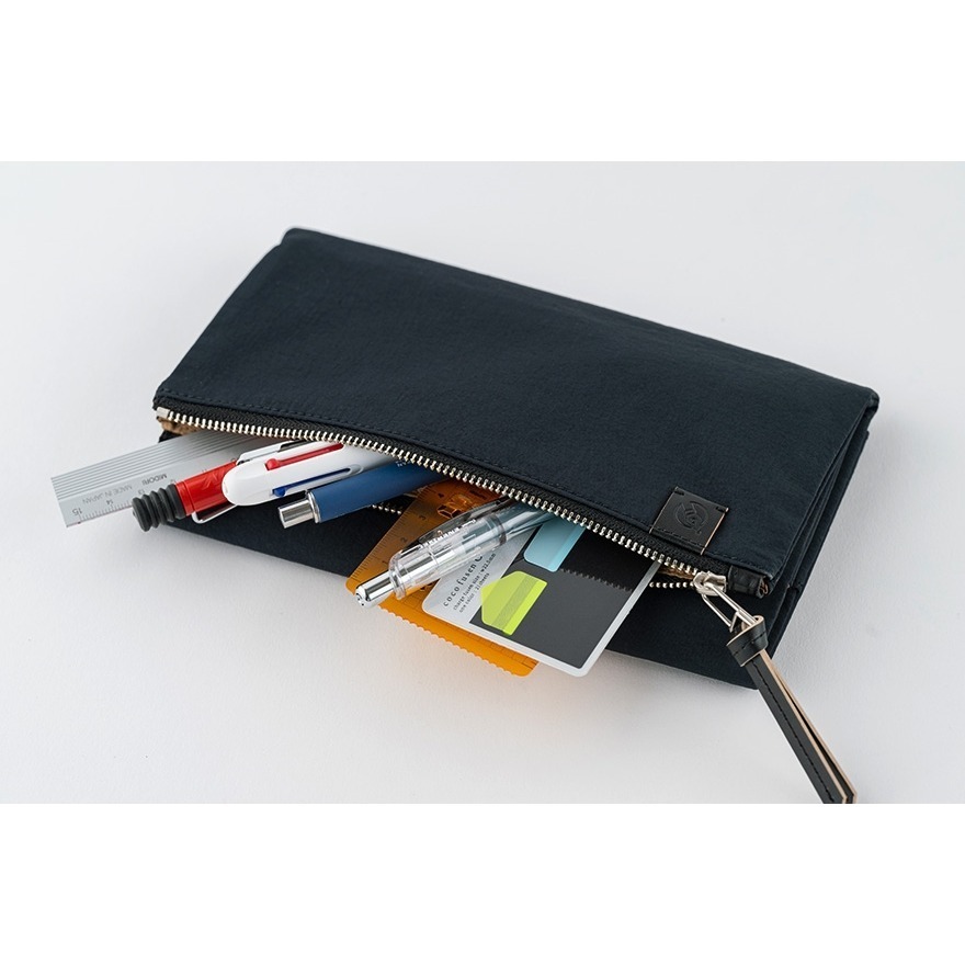 【預購】HOBO日Weeks收納包 tragen 黑色 三折式磁吸書衣 多口袋尼龍書皮 HOBO手帳 週手帳-細節圖10