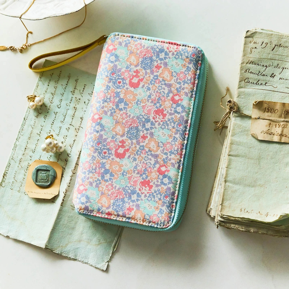 【預購】HOBO日Weeks收納包 Michelle 英國 Liberty Fabrics 週手帳 拉鍊包 長夾-細節圖2