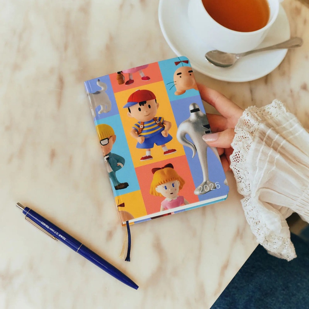 【預購】HOBO日2026年HON手帳書 A6文庫本 MOTHER2 基格的逆襲 地球冒險 日文/英文版-細節圖2