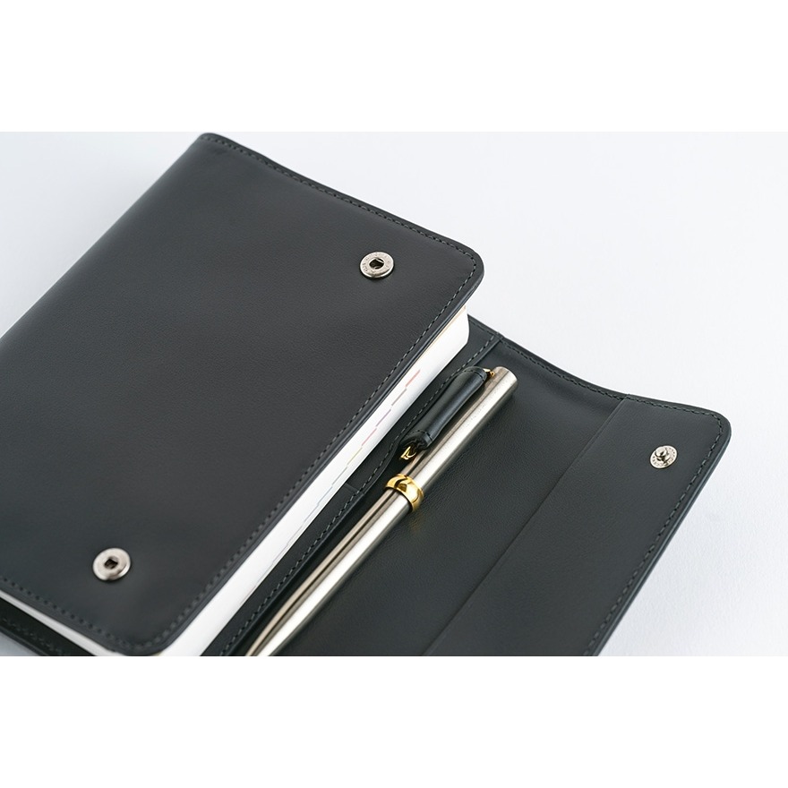【預購】HOBO日手帳外皮 A6文庫本 Charcoal Gray 木炭灰 牛皮書衣 三折式書皮 Hobonichi-細節圖10