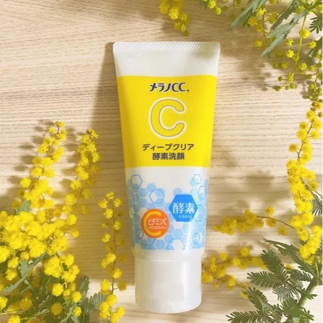 台灣現貨 日本代購 日本樂敦-MELANO CC 酵素 維生素C深層清潔洗面乳 亮白精華 泡沫細緻 130g-細節圖2