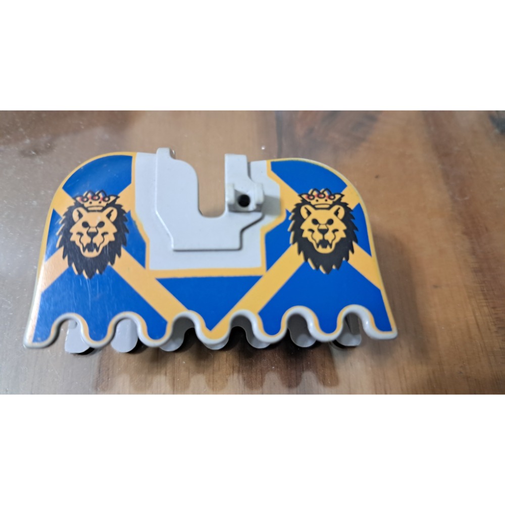 Lego 2490px2 二手獅頭帶冠馬袍-細節圖3