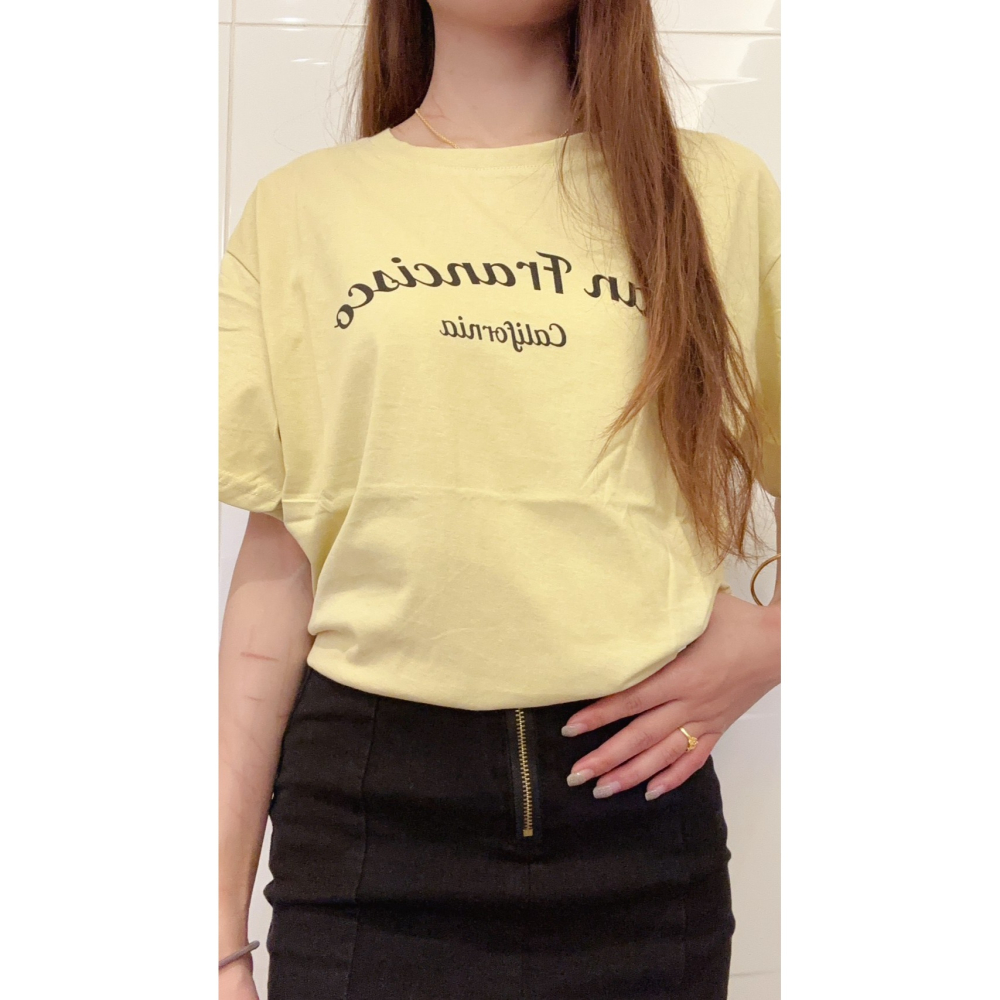 ✨ 現貨檸檬黃✨ 【現貨】SAN英文棉T上衣-細節圖3