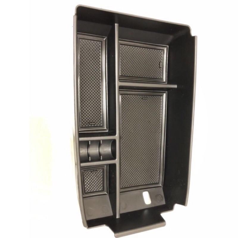 福特 Focus Mk4 收納盒 中央扶手置物盒 ST-LINE ST 零錢盒 置物盒stline active-細節圖3