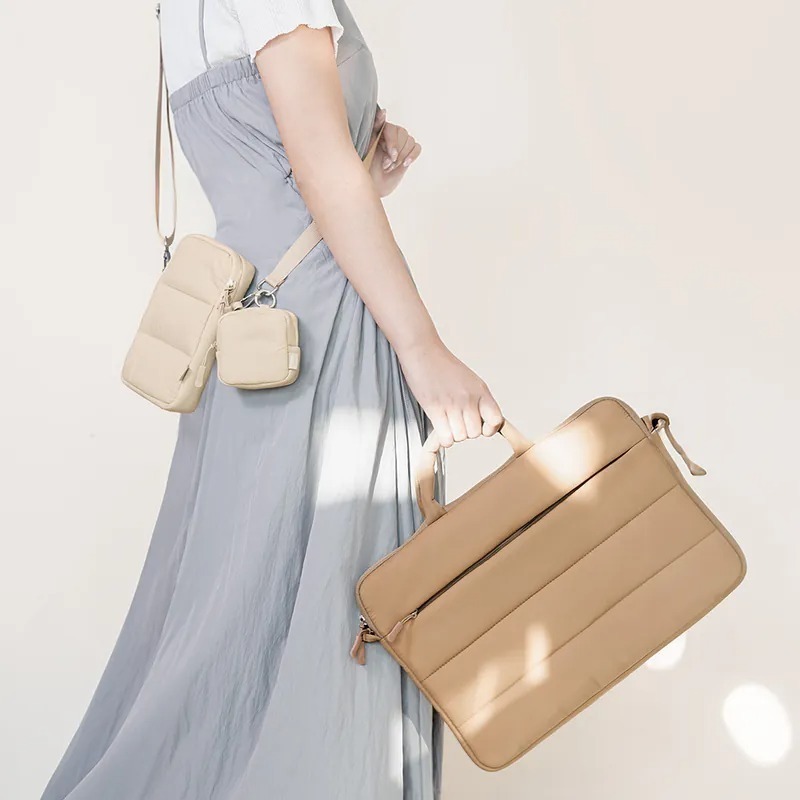 [ekax] 雲朵Puffy 筆電包 13吋 15吋 公事包 手提斜背筆電包 平板包 側背包 斜背包 包包  手提包-細節圖2