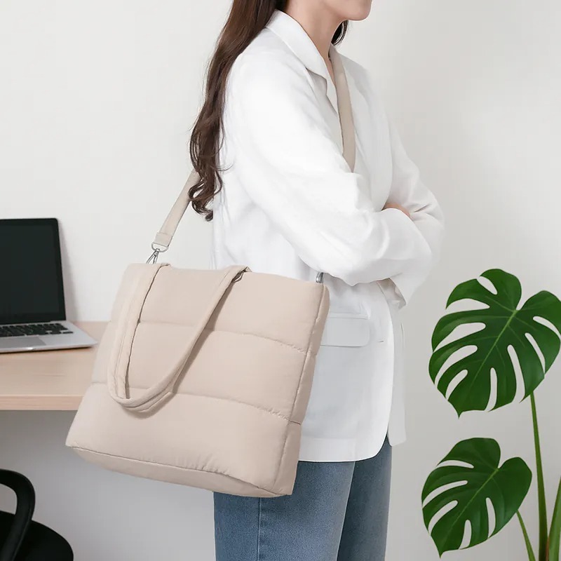 [ekax] 雲朵Soft 托特筆電包 托特包 筆電包 手提包 斜背包 內層絨毛 肩背包 外出包 公事包-細節圖8