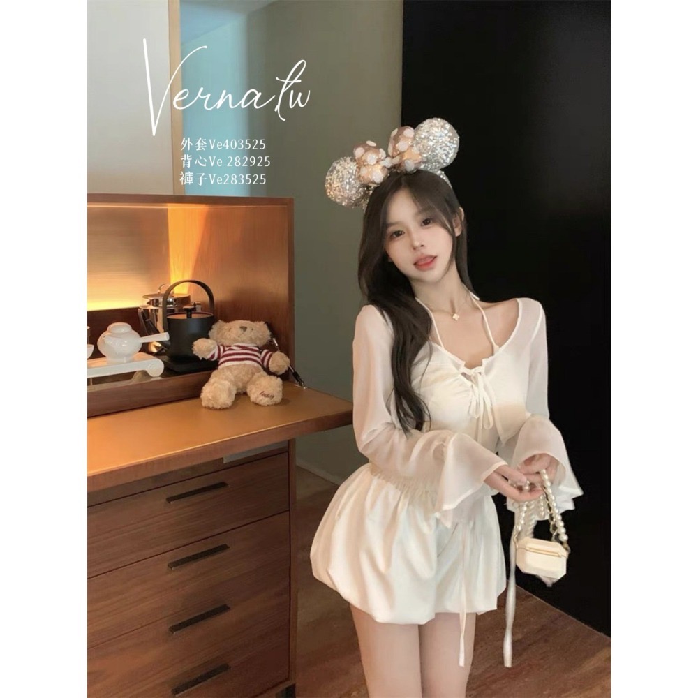 純白掛脖背心+短板外套+花苞褲-細節圖6