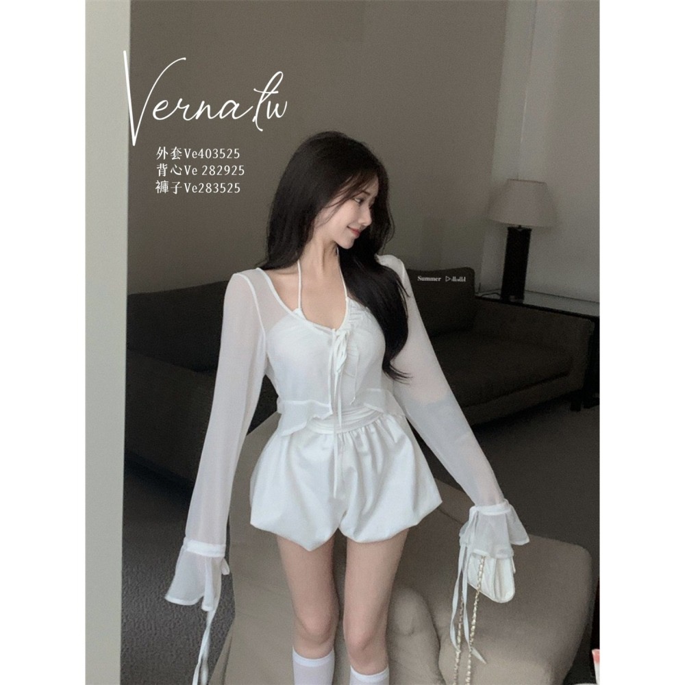 純白掛脖背心+短板外套+花苞褲-細節圖9