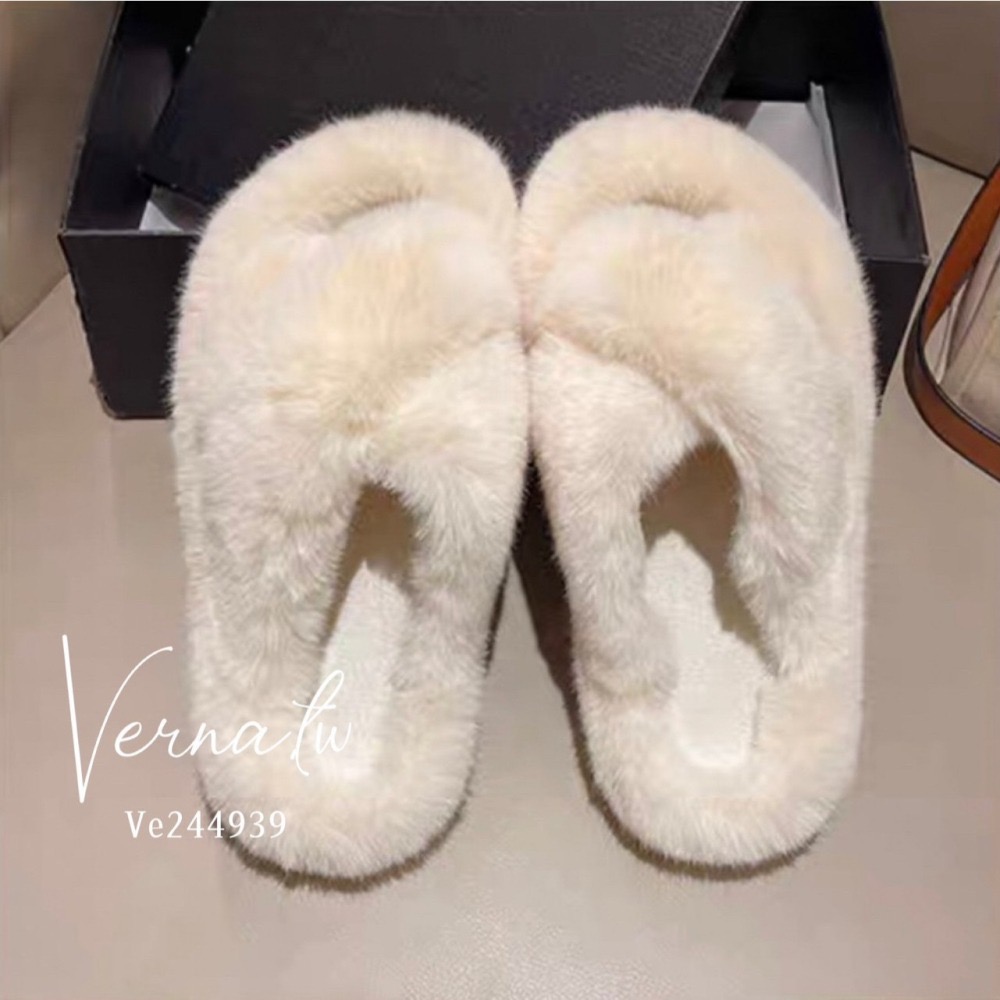 秋冬搭配‘  毛毛交叉毛感拖鞋-細節圖9