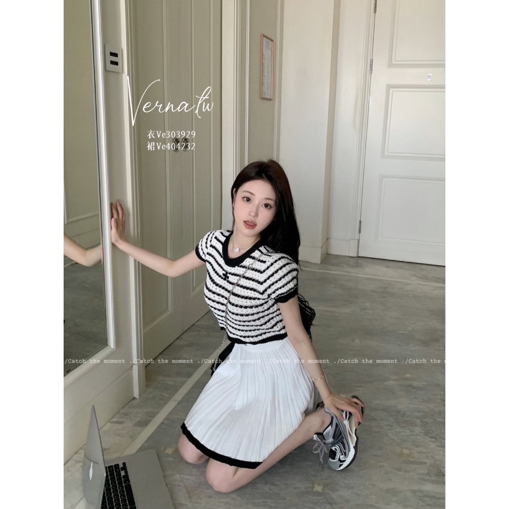 刺繡黑白條紋上衣+精美白裙-細節圖5