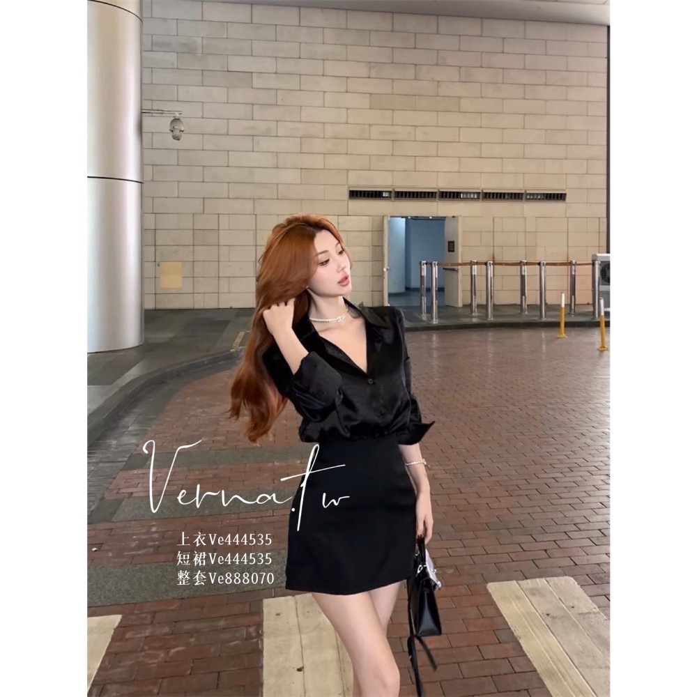 高級韓系‘亮緞感黑色兩件套裝-細節圖4