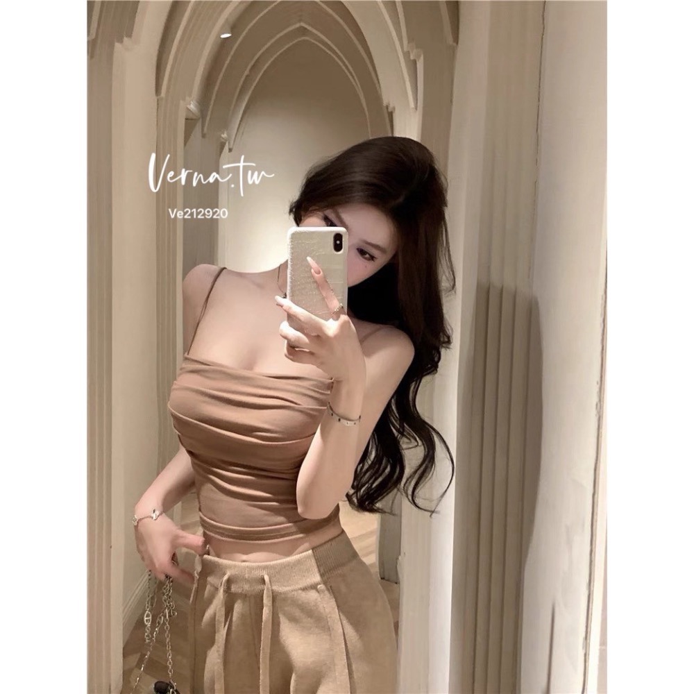 現貨｜5色x自帶胸墊皺摺修身吊帶背心-細節圖4