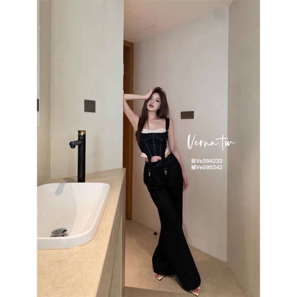 街頭辣妹‘ 蕾絲拼接背心x長寬褲套裝-細節圖2