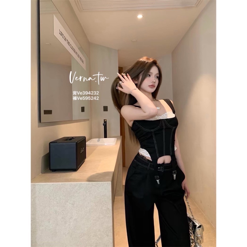 街頭辣妹‘ 蕾絲拼接背心x長寬褲套裝-細節圖5