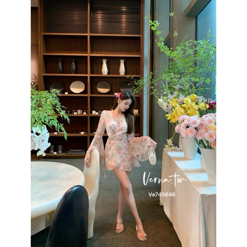 夏日甜美‘喇叭袖雪紡碎花連身裙-細節圖4