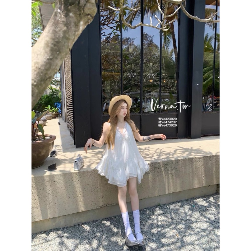 夏日甜美三件套  蕾絲飄逸V領背心x吊帶裙x短褲-細節圖7