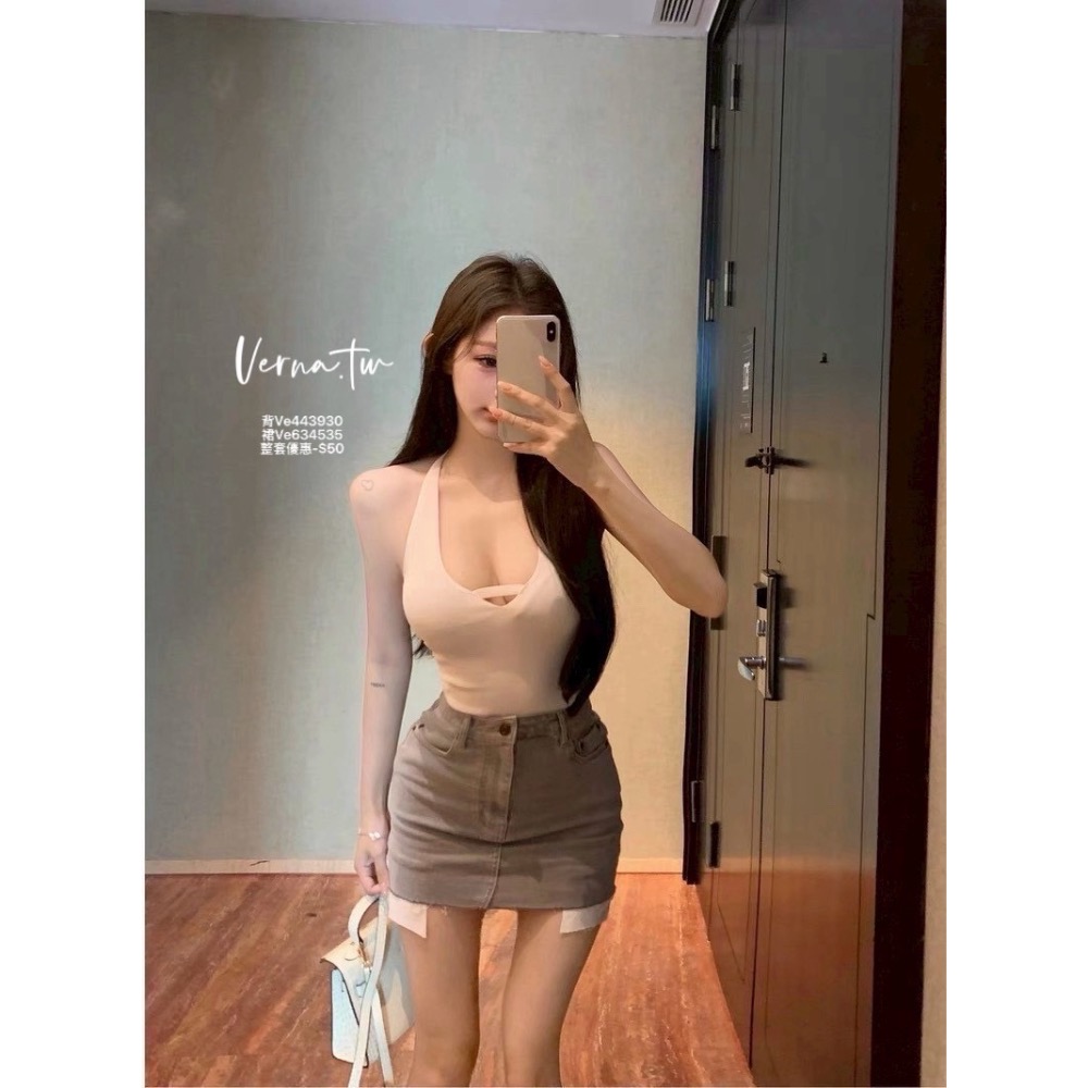 V領露背背心x牛仔短裙套裝-細節圖3