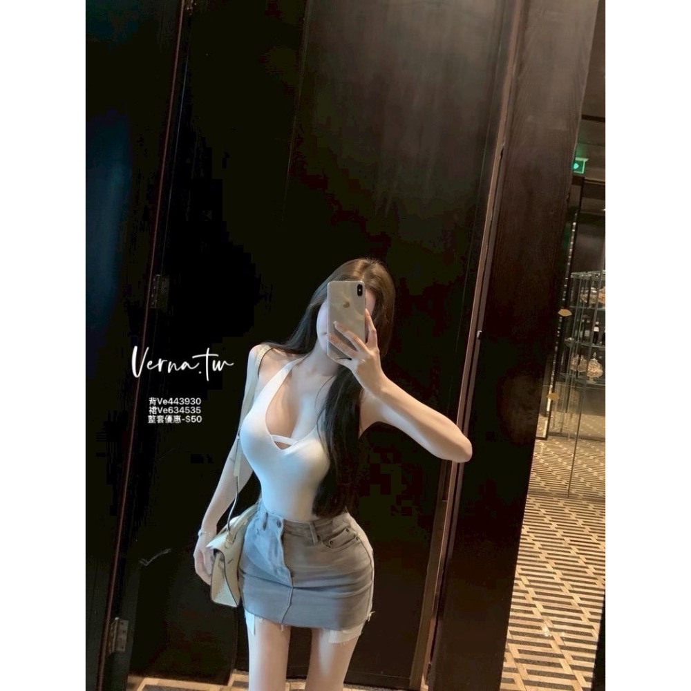 V領露背背心x牛仔短裙套裝-細節圖5