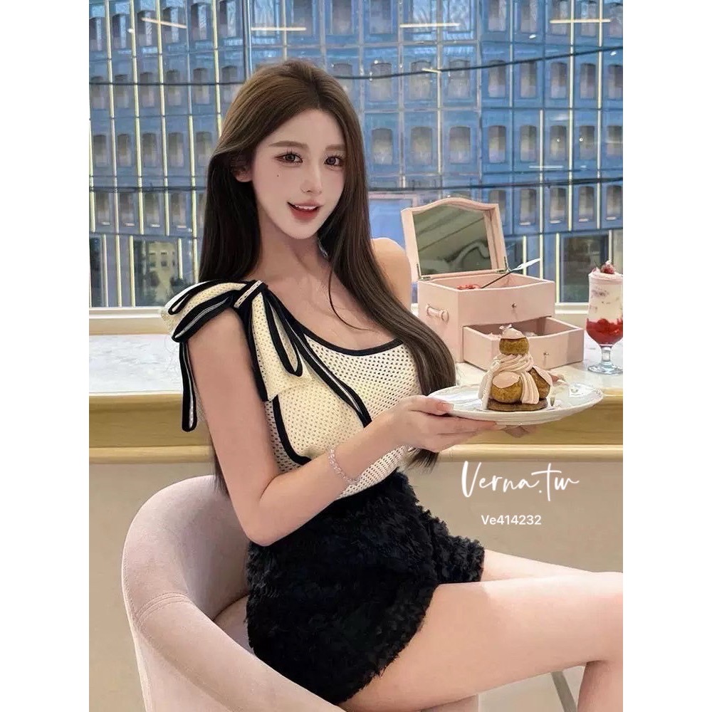 撞色立體蝴蝶結鏤空背心-細節圖2