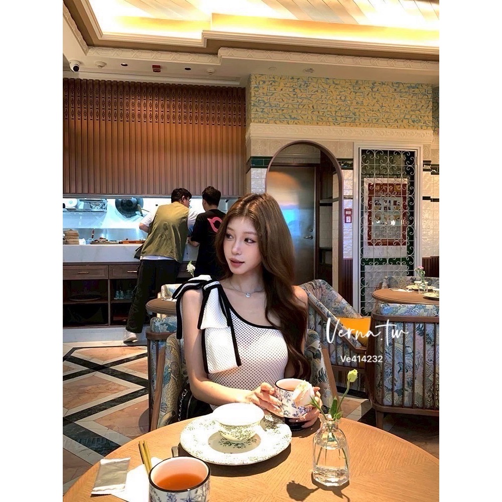 撞色立體蝴蝶結鏤空背心-細節圖5