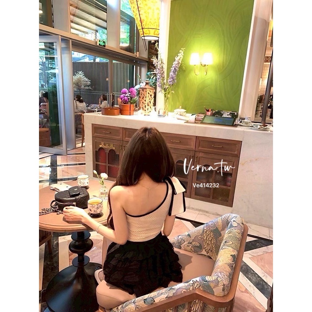 撞色立體蝴蝶結鏤空背心-細節圖6