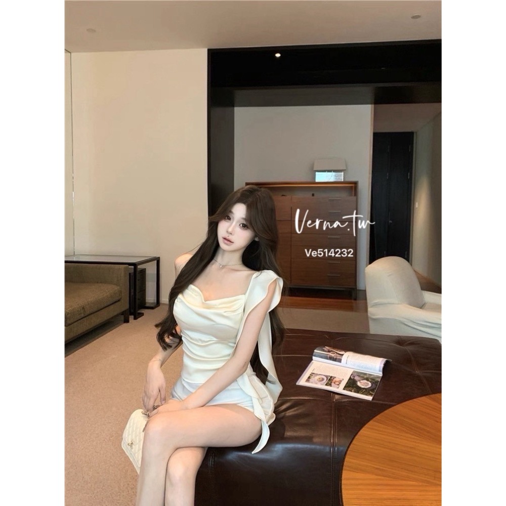 緞面超顯瘦荷葉邊上衣-細節圖10