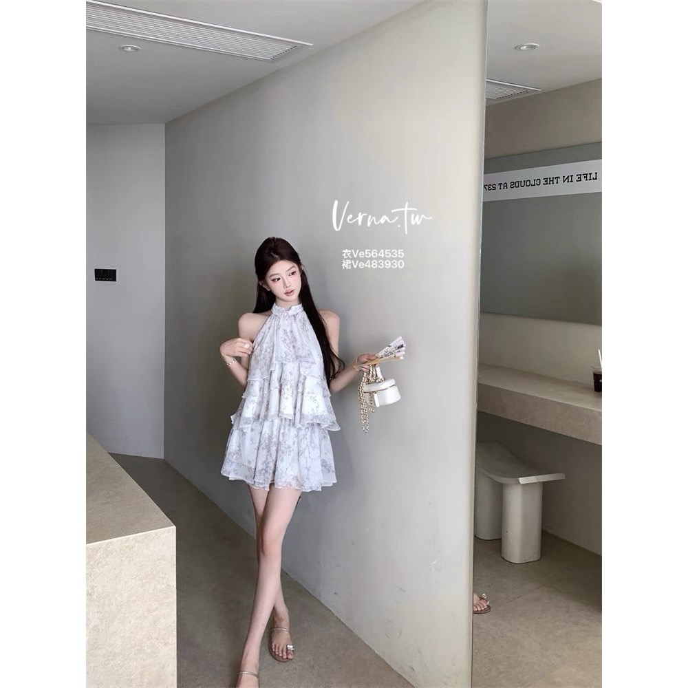 氣質美女 水墨花掛脖荷葉上衣x短裙套裝-細節圖3