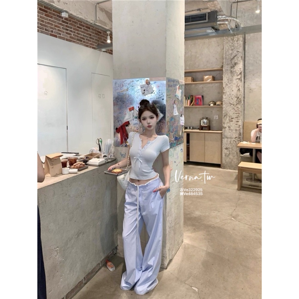 奶藍套裝系列 蝴蝶結藍短上衣x木耳邊條紋藍長褲-細節圖4