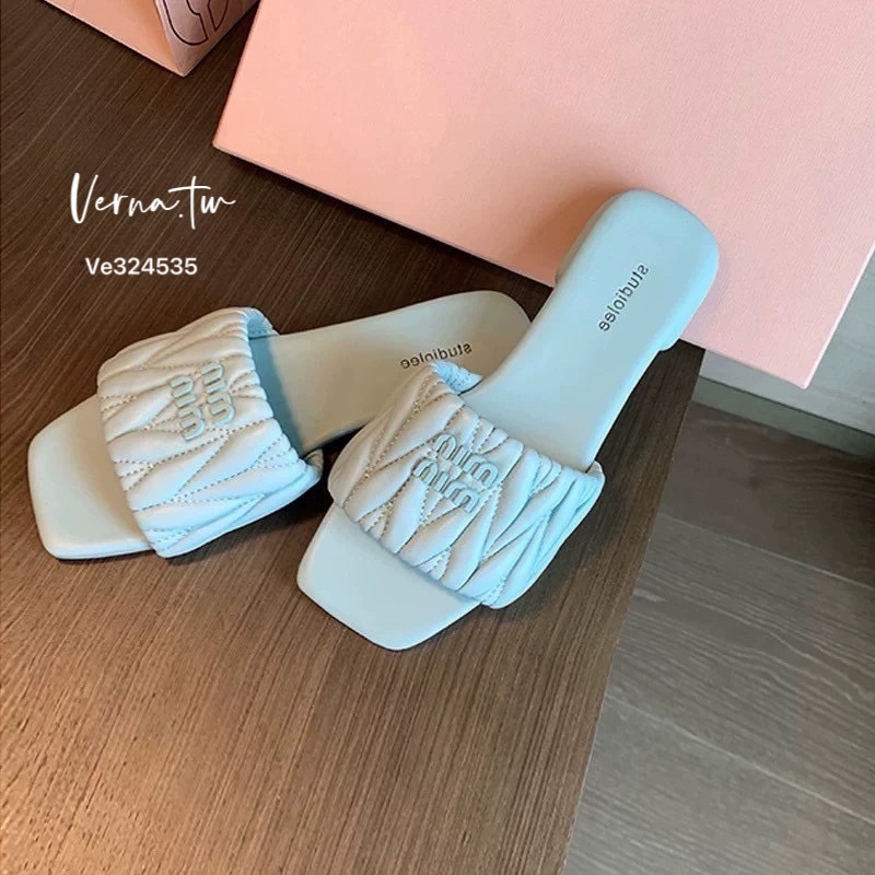 馬卡龍字母皮革拖鞋-細節圖5