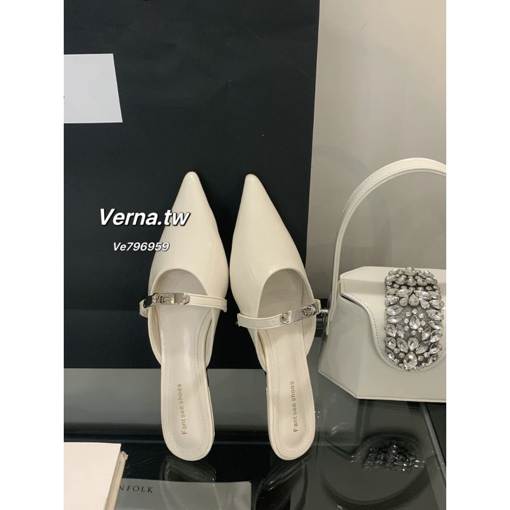 尖頭鎖戀細帶跟鞋-細節圖3