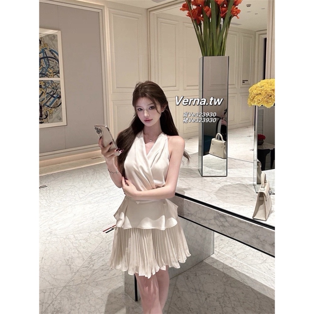月下序曲緞面綁帶背心x雪紡百褶裙-細節圖3