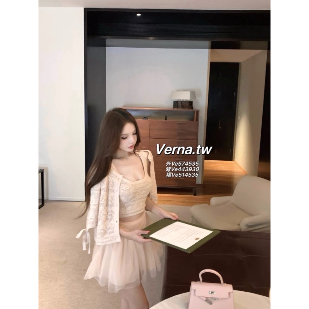 溫柔粉甜三件組套裝 勾花綁帶外套x背心x澎澎紗裙-細節圖4
