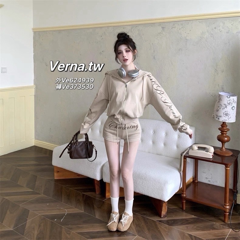 卡其色美式字母印花連帽外套x短褲套裝-細節圖2