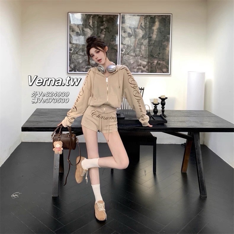 卡其色美式字母印花連帽外套x短褲套裝-細節圖4