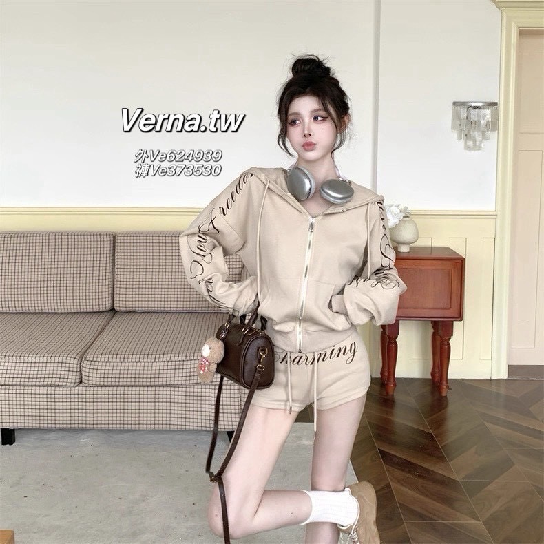 卡其色美式字母印花連帽外套x短褲套裝-細節圖10