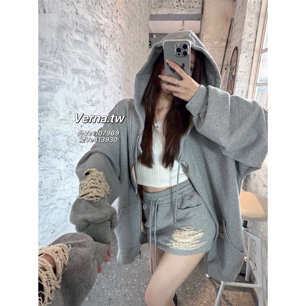 精緻高級穿搭套裝 花灰色鬆弛感復古破洞外套x短裙-細節圖9