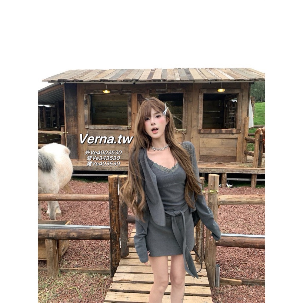 悠閒時光炭灰三件套 外套x吊帶蕾絲背心x裙子-細節圖3