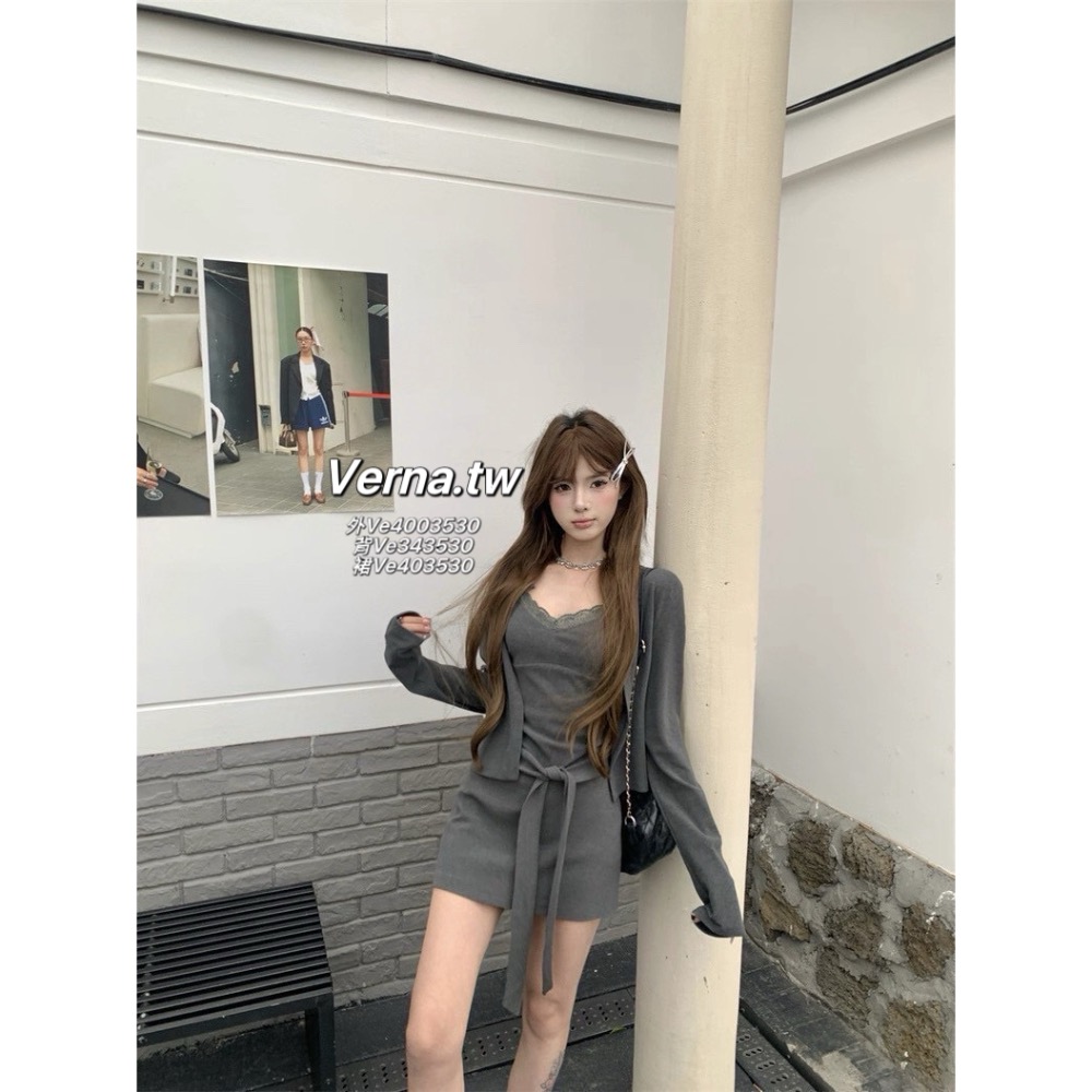 悠閒時光炭灰三件套 外套x吊帶蕾絲背心x裙子-細節圖6