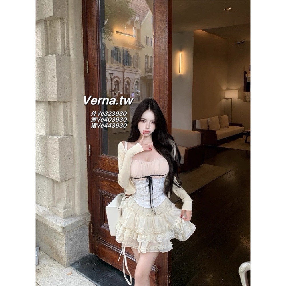 奶油夢境蕾絲套裝 外套x平口背心x短裙-細節圖9