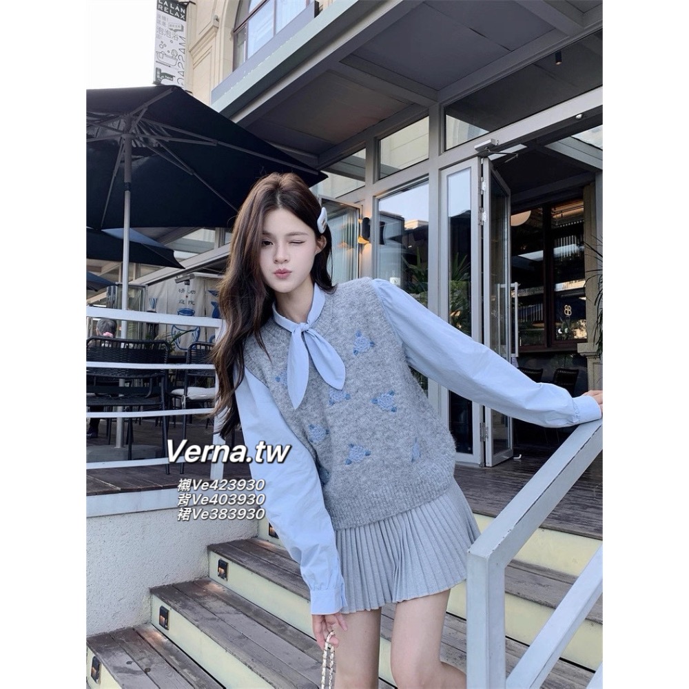 氣質學院風🏫 藍襯衫x藍花朵刺繡毛衣背心x 百褶裙-細節圖9