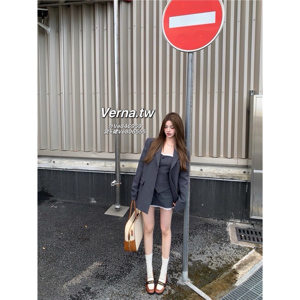 韓系小姐三件套🩶 高級感西裝外套x背心x短裙-細節圖4