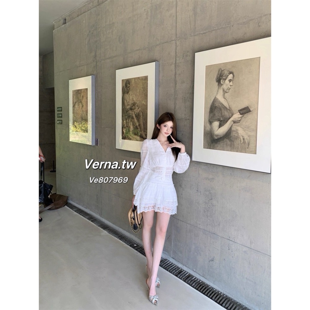 法式白月光☁️ 奶白微透蕾絲上衣x短裙套裝-細節圖4