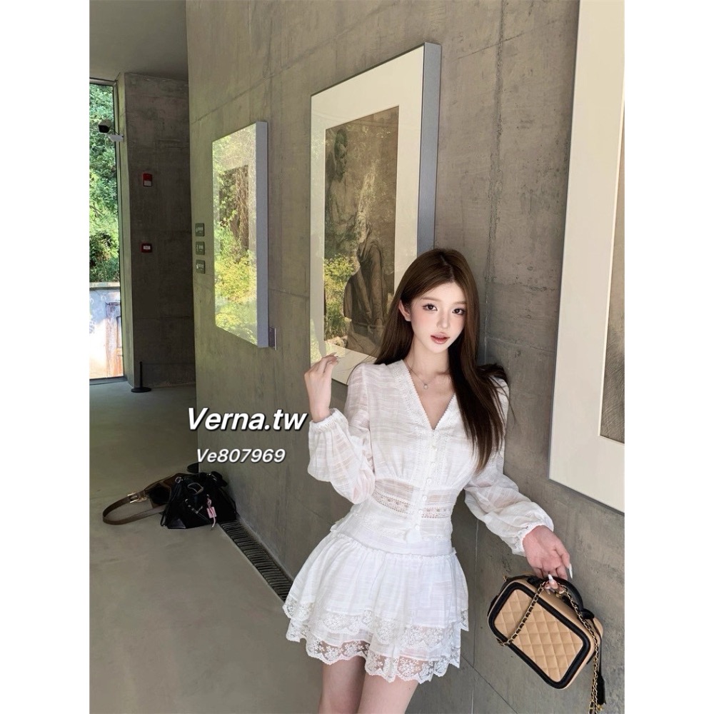 法式白月光☁️ 奶白微透蕾絲上衣x短裙套裝-細節圖7