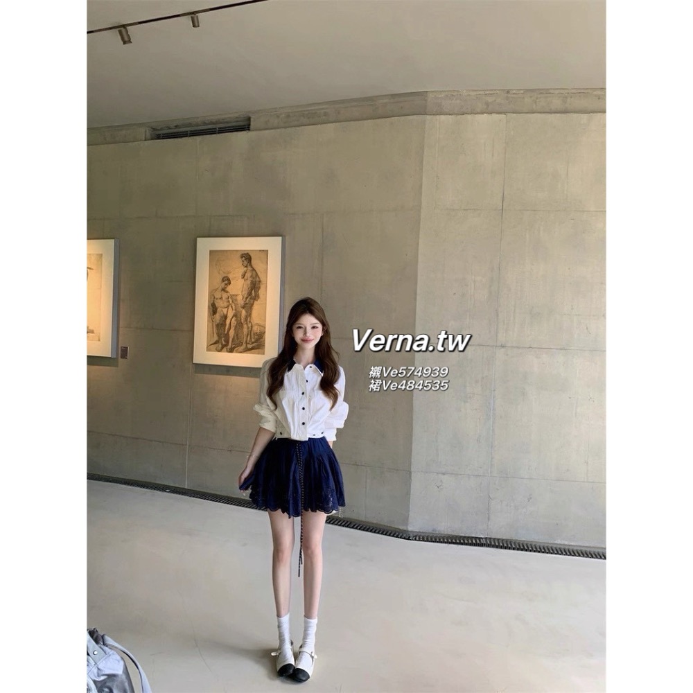 海鹽學院🫧 撞色襯衫x鏤空花蕾絲短裙套裝-細節圖4