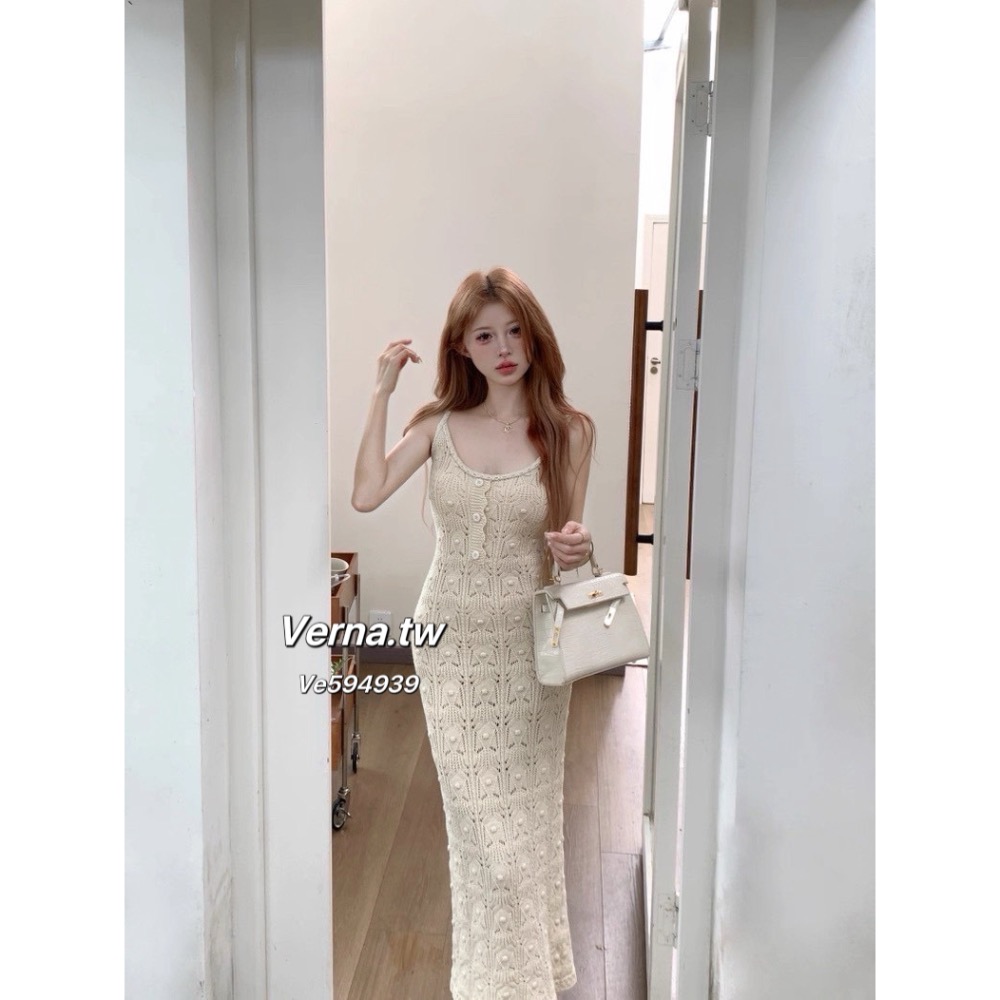 奶杏流光🍮 高級重工感鏤空針織連身長裙-細節圖4