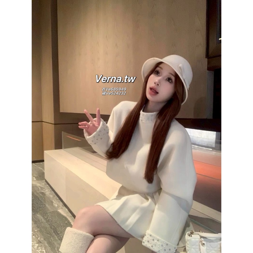 千金貴氣🤍珍珠釘鑽上衣x百褶裙套裝-細節圖7