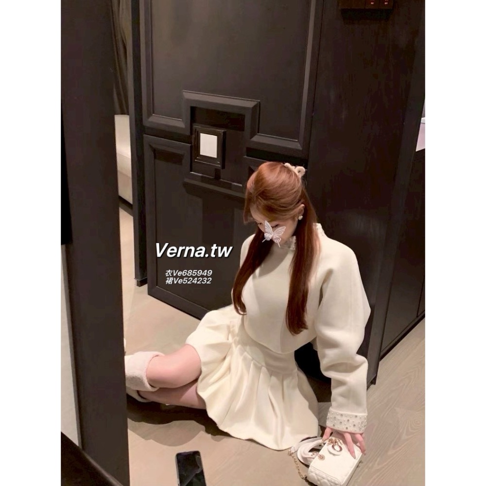 千金貴氣🤍珍珠釘鑽上衣x百褶裙套裝-細節圖8