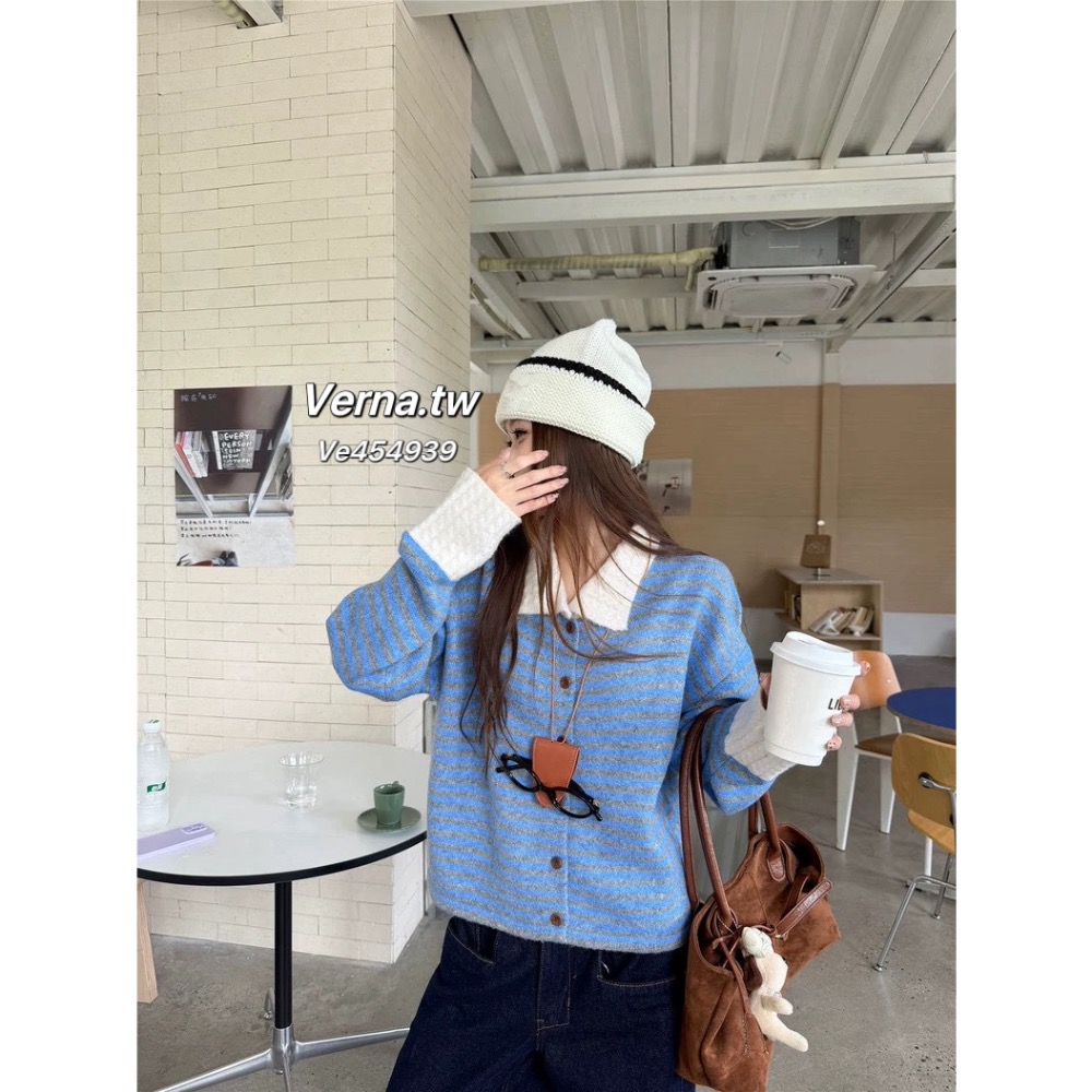 奶藍條紋🫐慵懶翻領針織上衣-細節圖5