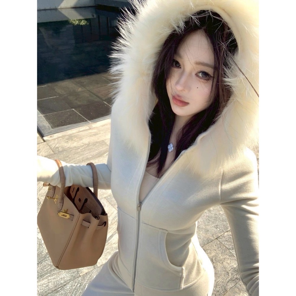 純慾天花板🤍精緻毛領拉鍊套裝-細節圖2